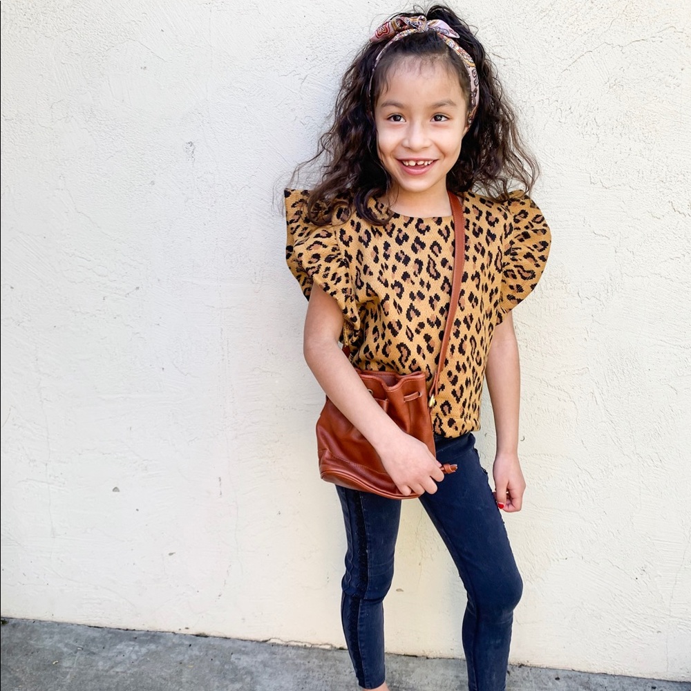 Girls cheetah sweater crop top